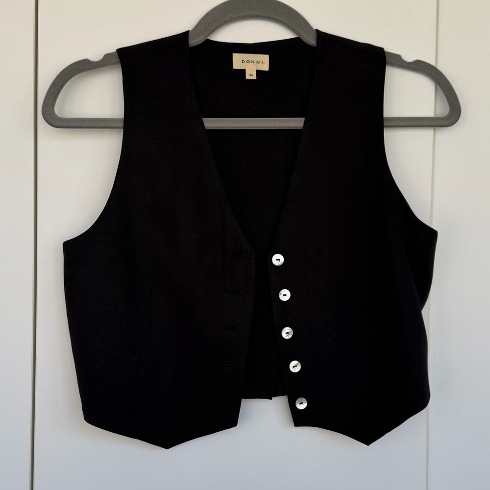 DONNI Black Vest Cropped
